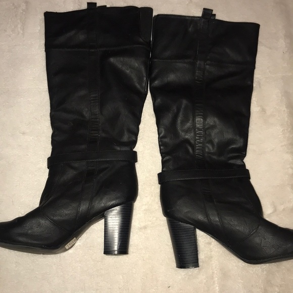 Black Knee Boots - Picture 3 of 4